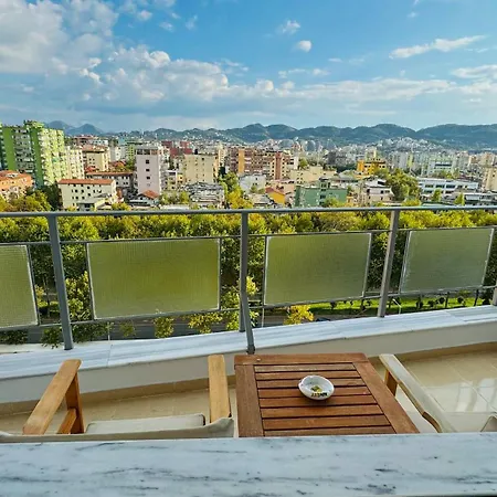 Urban Serenity Skyline Premium - Blloku Апартаменты