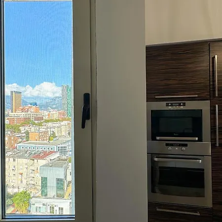 Urban Serenity Skyline Premium - Blloku تيرانا