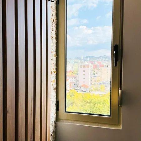 Urban Serenity Skyline Premium - Blloku Тирана