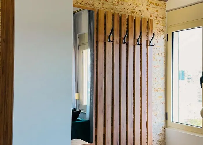 Urban Serenity Skyline Premium - Blloku *