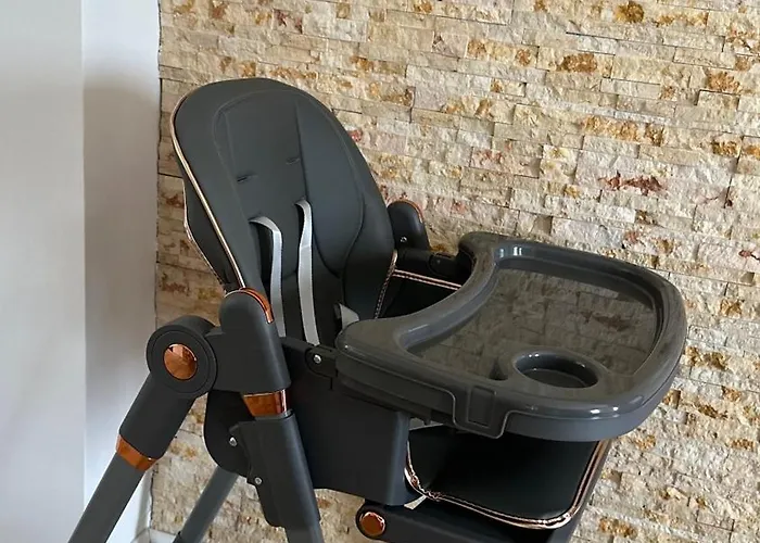 アパート Urban Serenity Skyline Premium - Blloku ティラナ