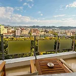 Appartamento Urban Serenity Skyline Premium - Blloku Tirana