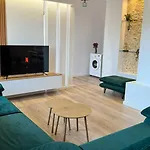 Appartamento Urban Serenity Skyline Premium - Blloku *