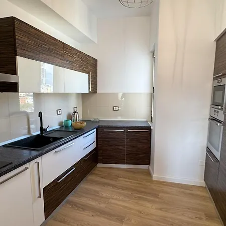Apartmán Urban Serenity Skyline Premium - Blloku