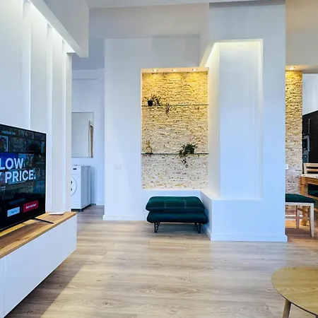 Urban Serenity Skyline Premium - Blloku Appartamento Tirana