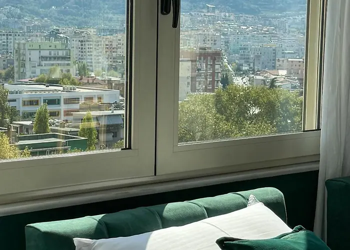 Appartamento Urban Serenity Skyline Premium - Blloku Tirana